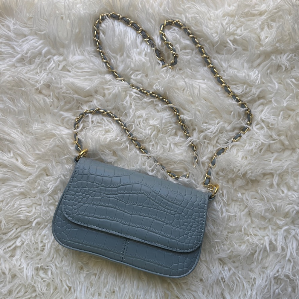 Elegant Blue Crocodile-Embossed Women's Gold Chain Bag